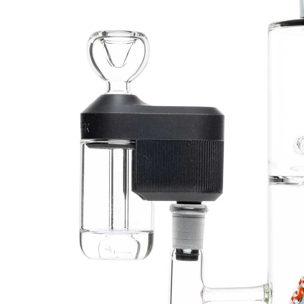 HEMPER Ash Catcher Plus attached to a glass water pipe